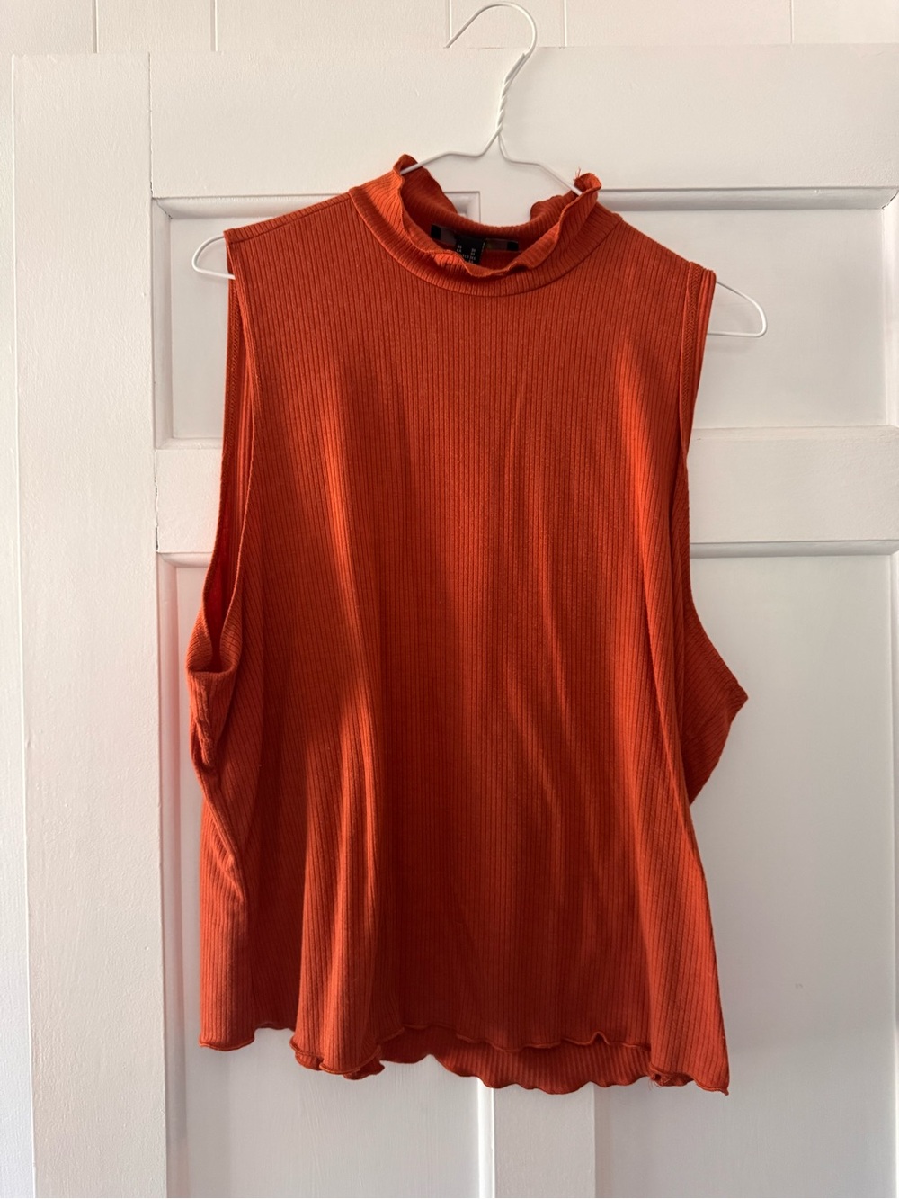 Forever 21 Ribbed Mock-Neck Sleeveless Tank in Rust